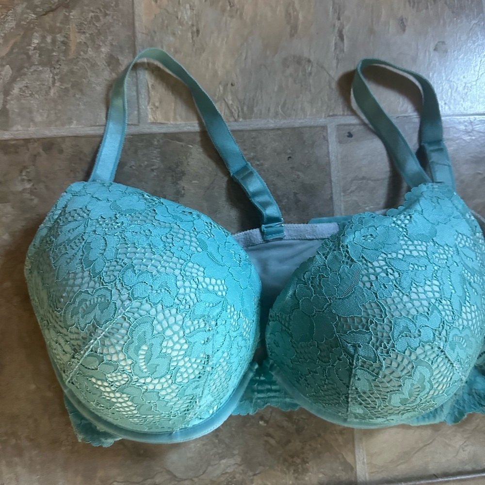 Torrid 44D padded Lace Aqua Bra